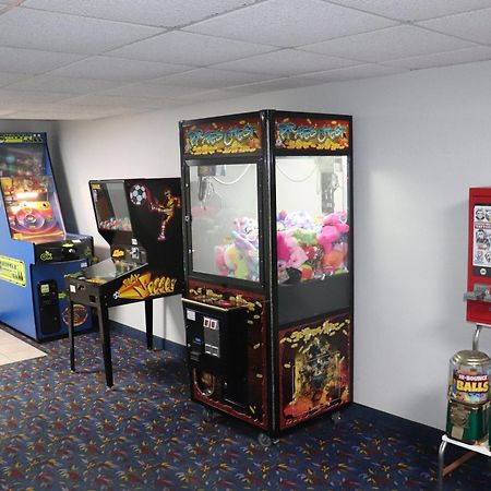 Econo Lodge Inn & Suites Wisconsin Dells Ngoại thất bức ảnh