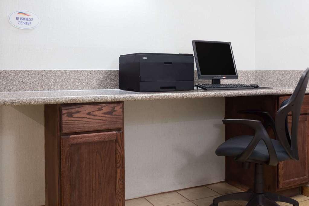 Econo Lodge Inn & Suites Wisconsin Dells Ngoại thất bức ảnh