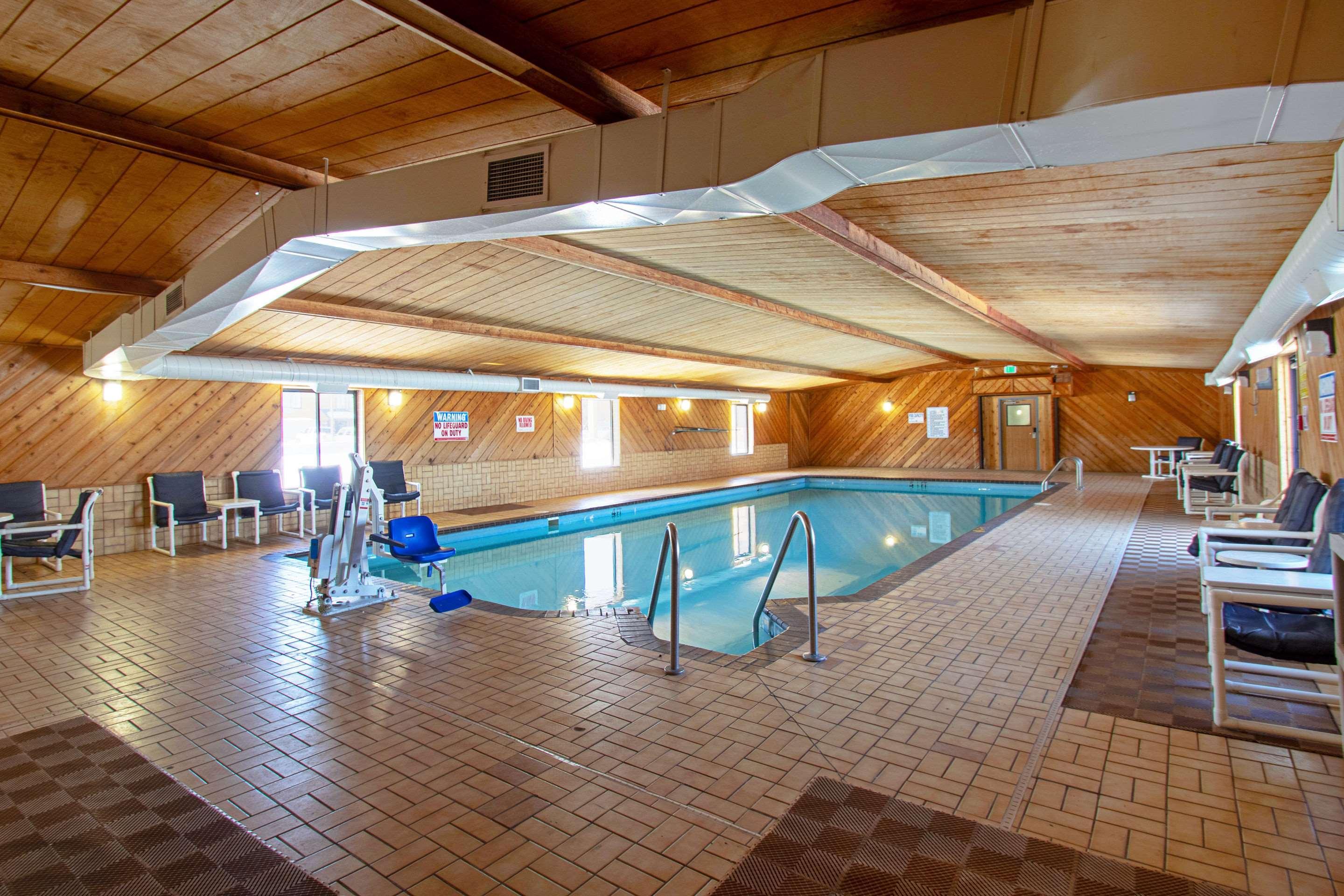 Econo Lodge Inn & Suites Wisconsin Dells Ngoại thất bức ảnh