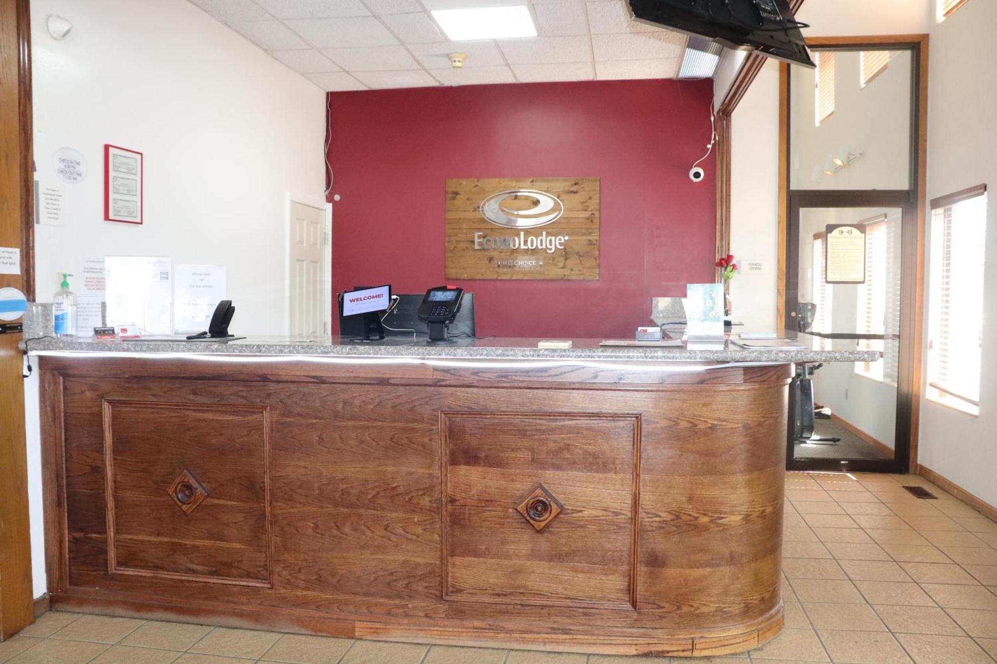 Econo Lodge Inn & Suites Wisconsin Dells Ngoại thất bức ảnh