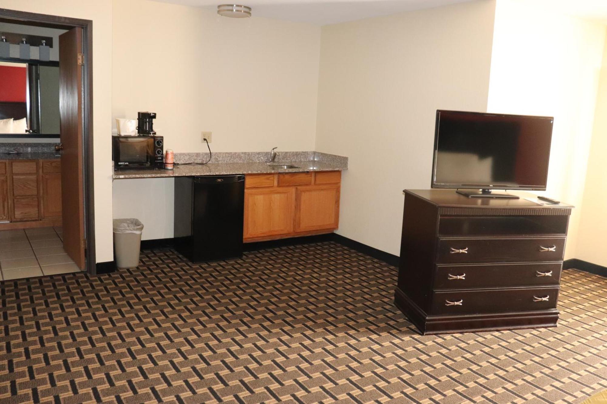 Econo Lodge Inn & Suites Wisconsin Dells Ngoại thất bức ảnh