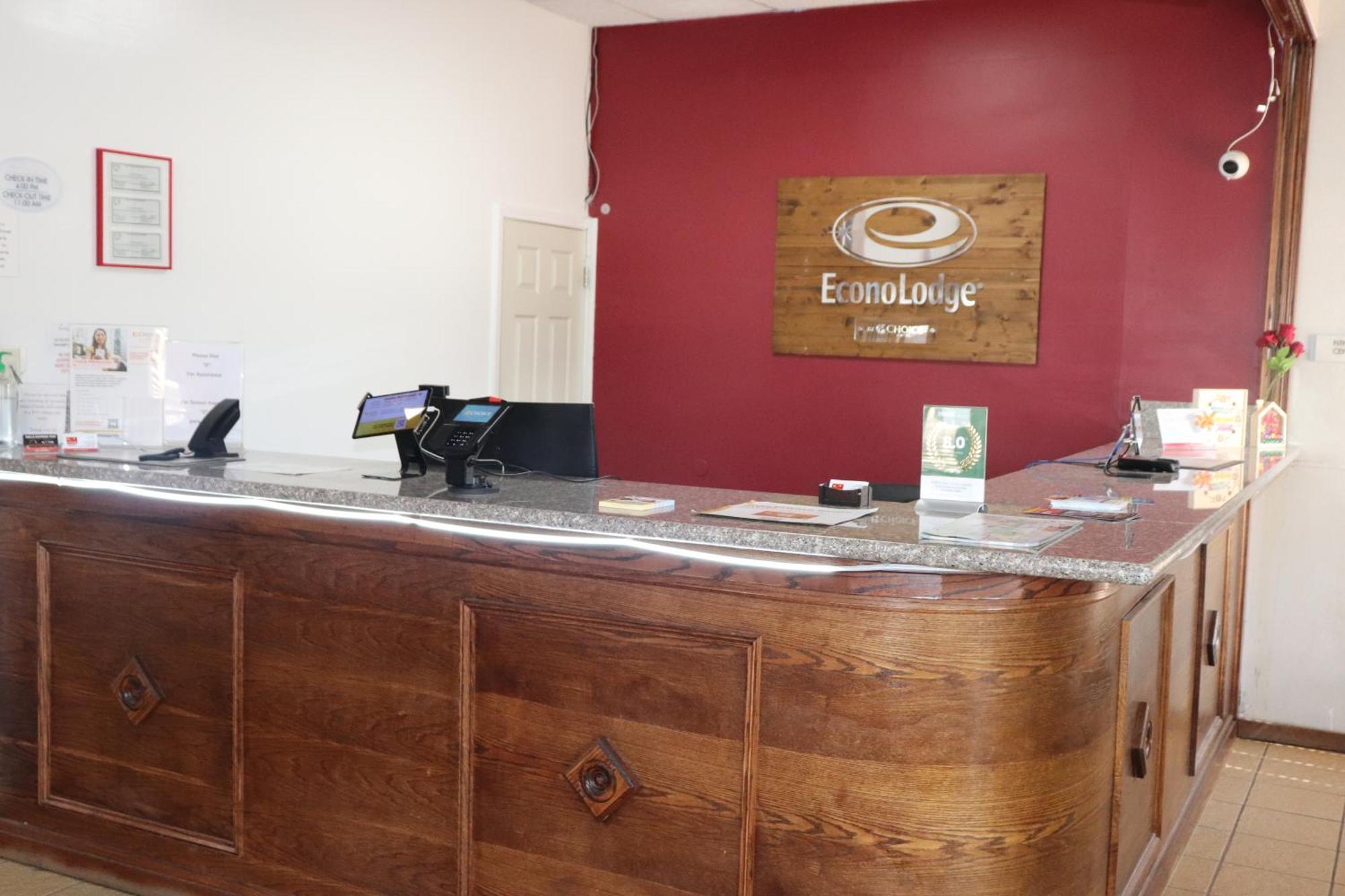 Econo Lodge Inn & Suites Wisconsin Dells Ngoại thất bức ảnh