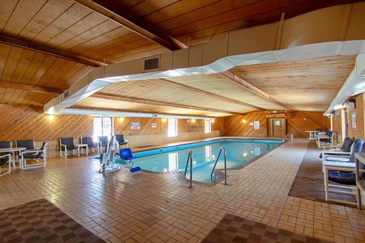 Econo Lodge Inn & Suites Wisconsin Dells Ngoại thất bức ảnh