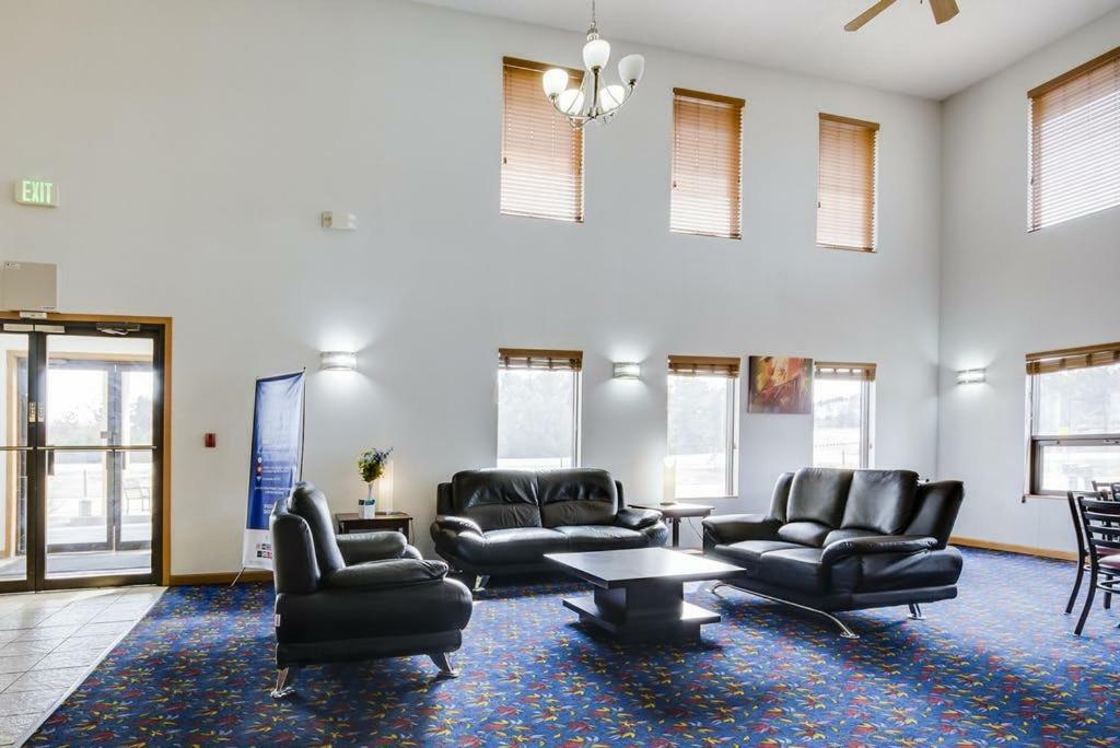 Econo Lodge Inn & Suites Wisconsin Dells Ngoại thất bức ảnh