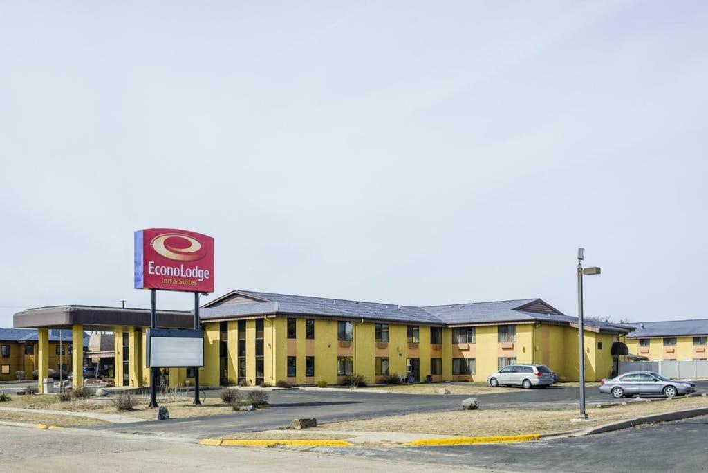 Econo Lodge Inn & Suites Wisconsin Dells Ngoại thất bức ảnh